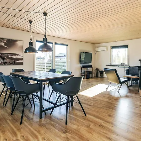 8 Person In Albaek-by Traum * Ålbæk